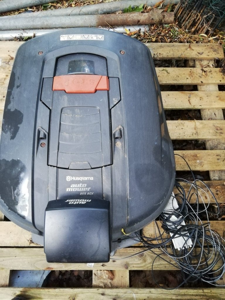 robot tondeuse Husqvarna, Enlèvement, Utilisé