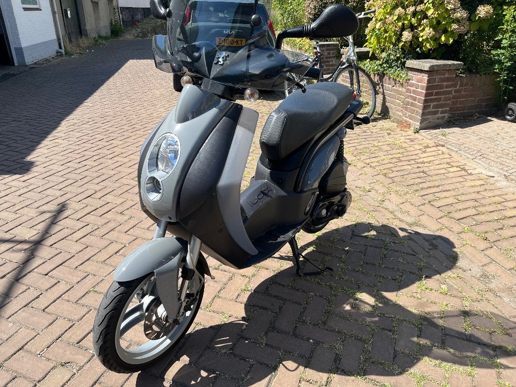 Peugeot Ludix élégance, Fietsen en Brommers, Scooters | Peugeot, Ophalen, Klasse A (25 km/u), Zo goed als nieuw, Benzine