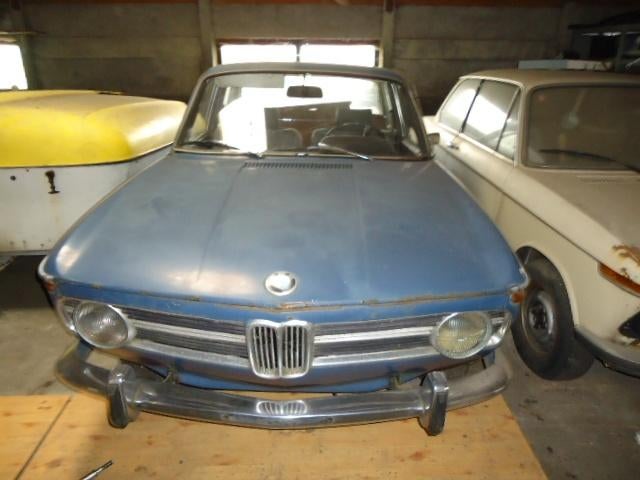 BMW 1800 neue klasse 1970, Auto's, Achterwielaandrijving, Zwart, Blauw, Leder en Stof