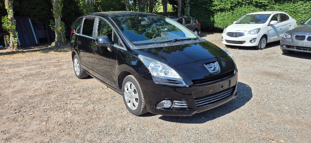 Peugeot 5008 1.6 essence de 2011 avec 155 600 km, Autos, Peugeot, Particulier, Essence, Euro 4, 5 portes, Boîte manuelle, Noir