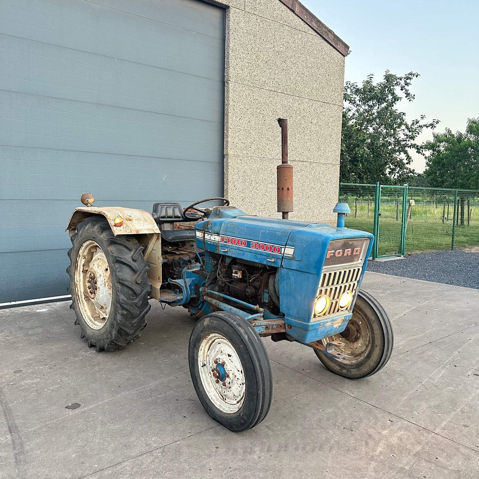 Ford 3000 met lijnpomp (Betere versie), Zakelijke goederen, Ophalen, Ford