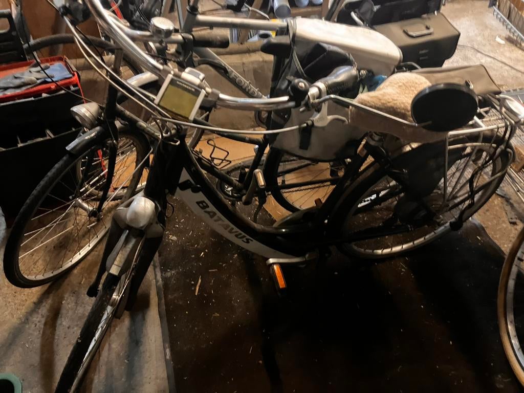 Elektrische fiets zonder batterijlader en slechte batterij, Fietsen en Brommers, Elektrische fietsen, Ophalen, Gebruikt, Batavus