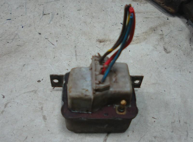 DIVERS RELAIS Ford Taunus (01-1970/02-1976), Info@VerberkAutodemontage.nl, Nijverheidstraat 1a 1a
5405 AJ  UDEN, NL, Dhr. R. Verberk