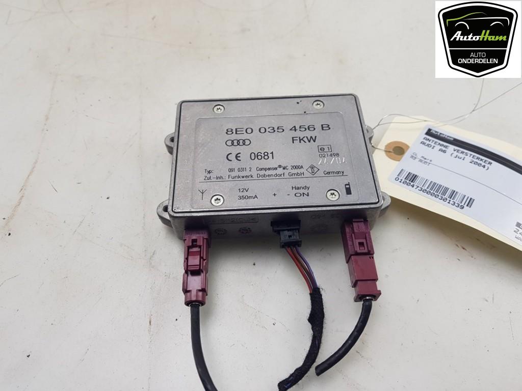 ANTENNE VERSTERKER Audi A6 (C6) (01-2004/03-2011), Info@audi.de, Audi, Audi AG, Gebruikt