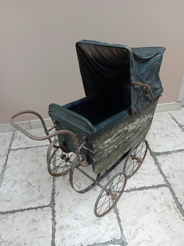 Ancienne poussette vintage, Enlèvement