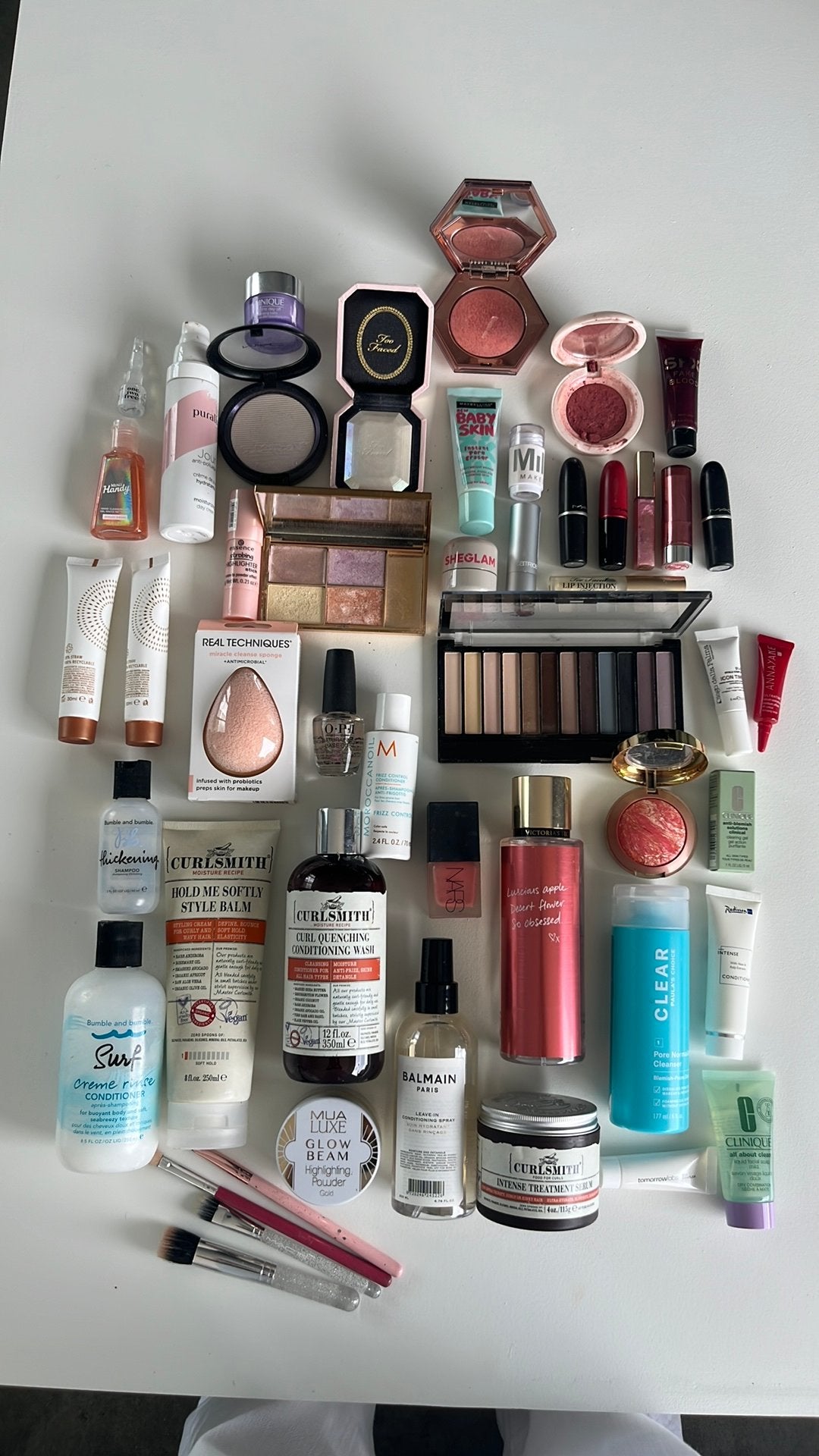 Allerlei cosmetische producten van verschillende merken, Ophalen, Gebruikt, Gehele gezicht, Make-up