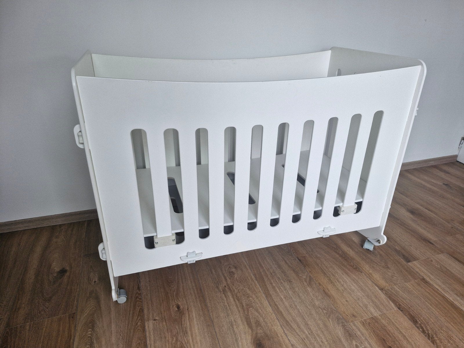 Baby bed met matras, Ophalen