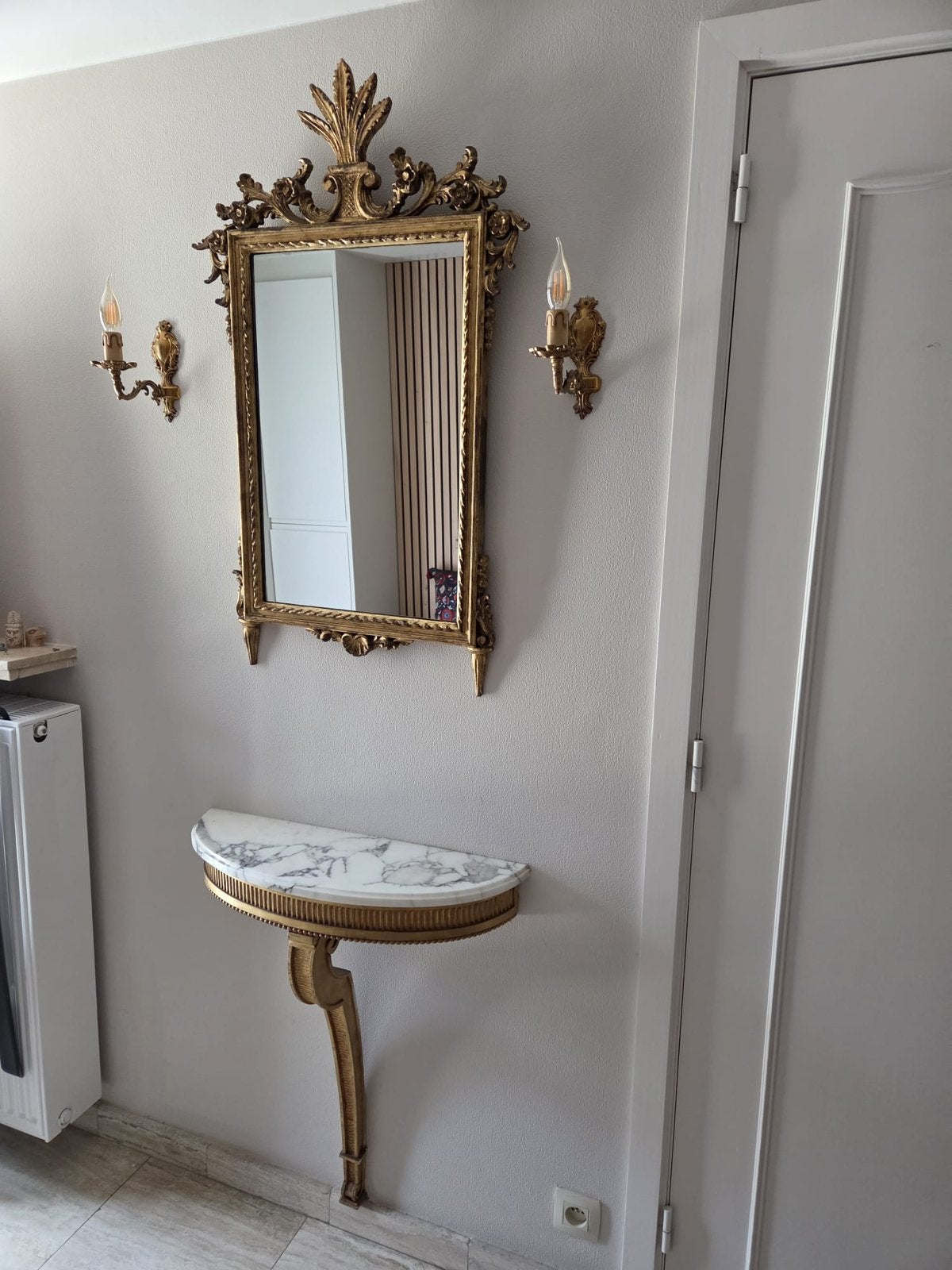 Ensemble mural style Louis XVI : miroir, console en marbre, Enlèvement