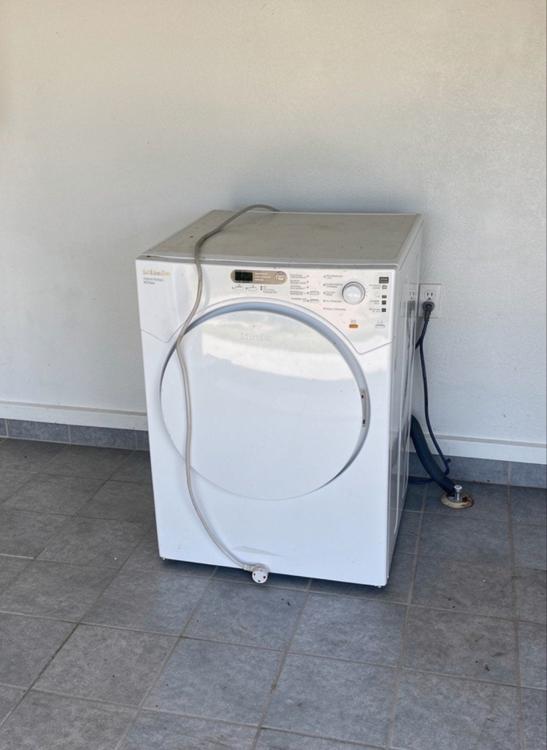 Sèche linge miele 7kg évacuation, Ophalen