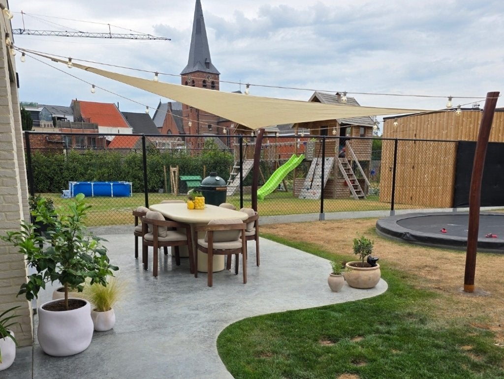 Driehoek schaduwdoek, Ophalen, Nieuw