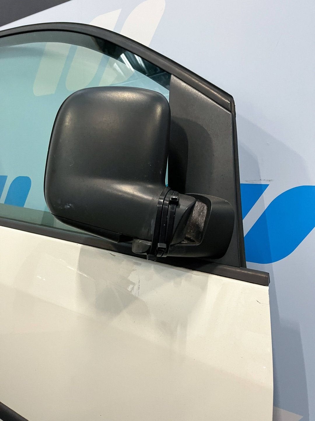 Voorportier rechts VW Volkswagen Caddy R902 wit 2K0831056B, Auto-onderdelen, Gebruikt, -, Deur, -