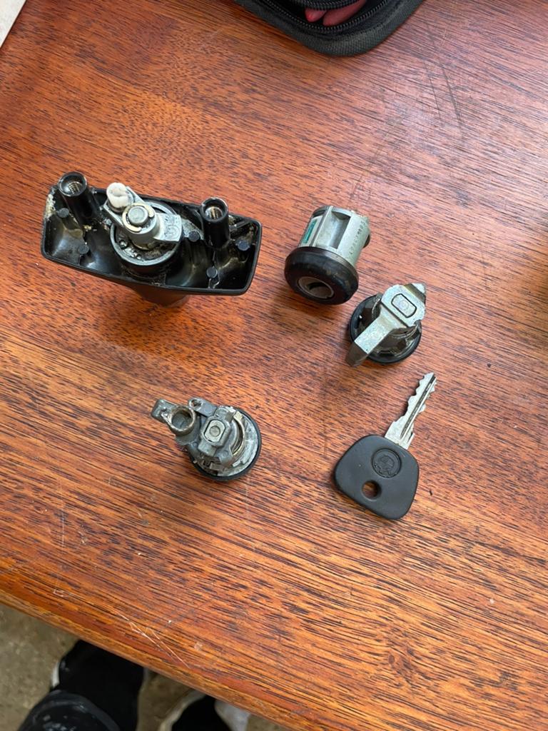 E30 slot set, Ophalen, Zo goed als nieuw