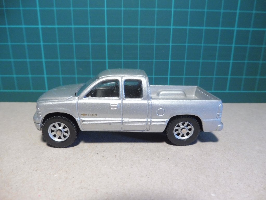 3 inch Maisto Chevrolet Silverado 1500 Extended Cab pickup, Ophalen of Verzenden, Gebruikt, Auto's