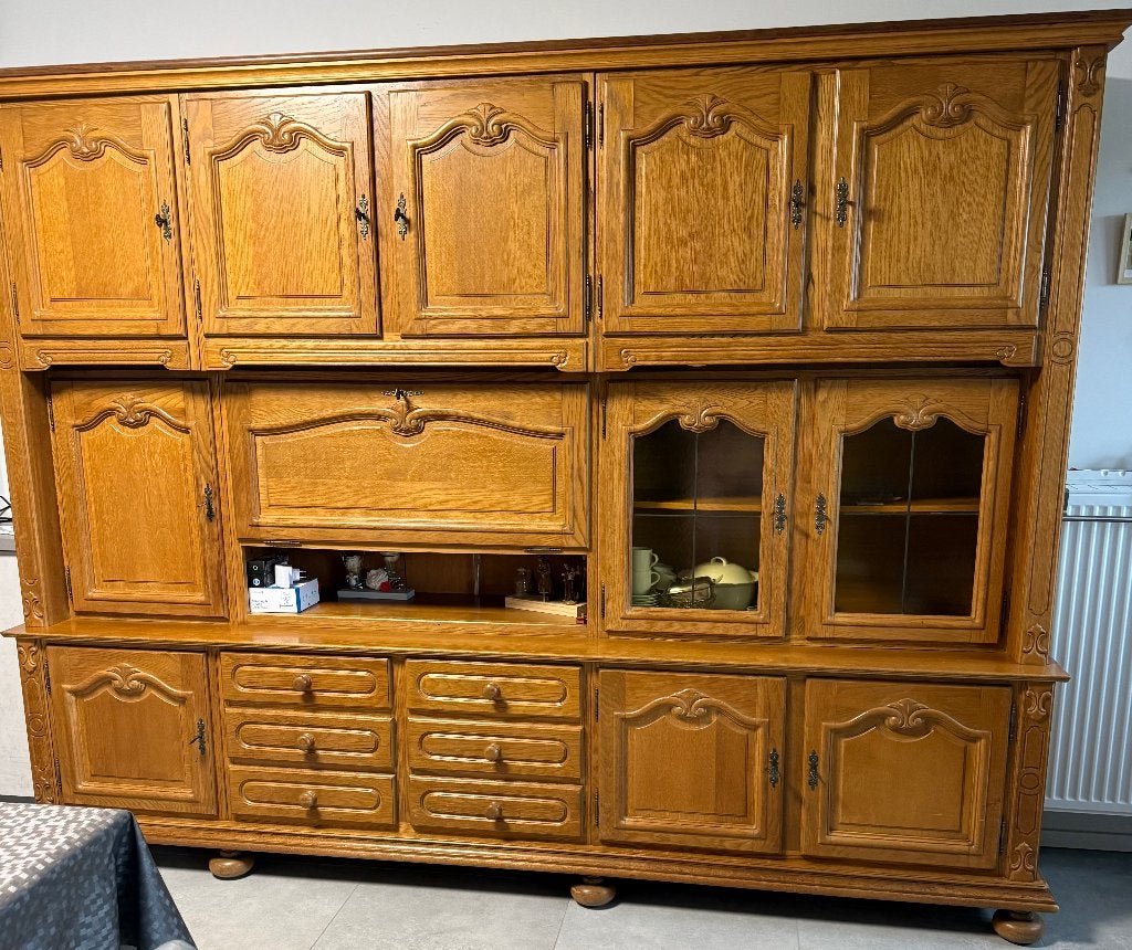 Buffet haut, Maison & Meubles, 200 cm ou plus, Avec porte(s), Ancien mais si poncer et remis en couleur un meuble moderne, Enlèvement