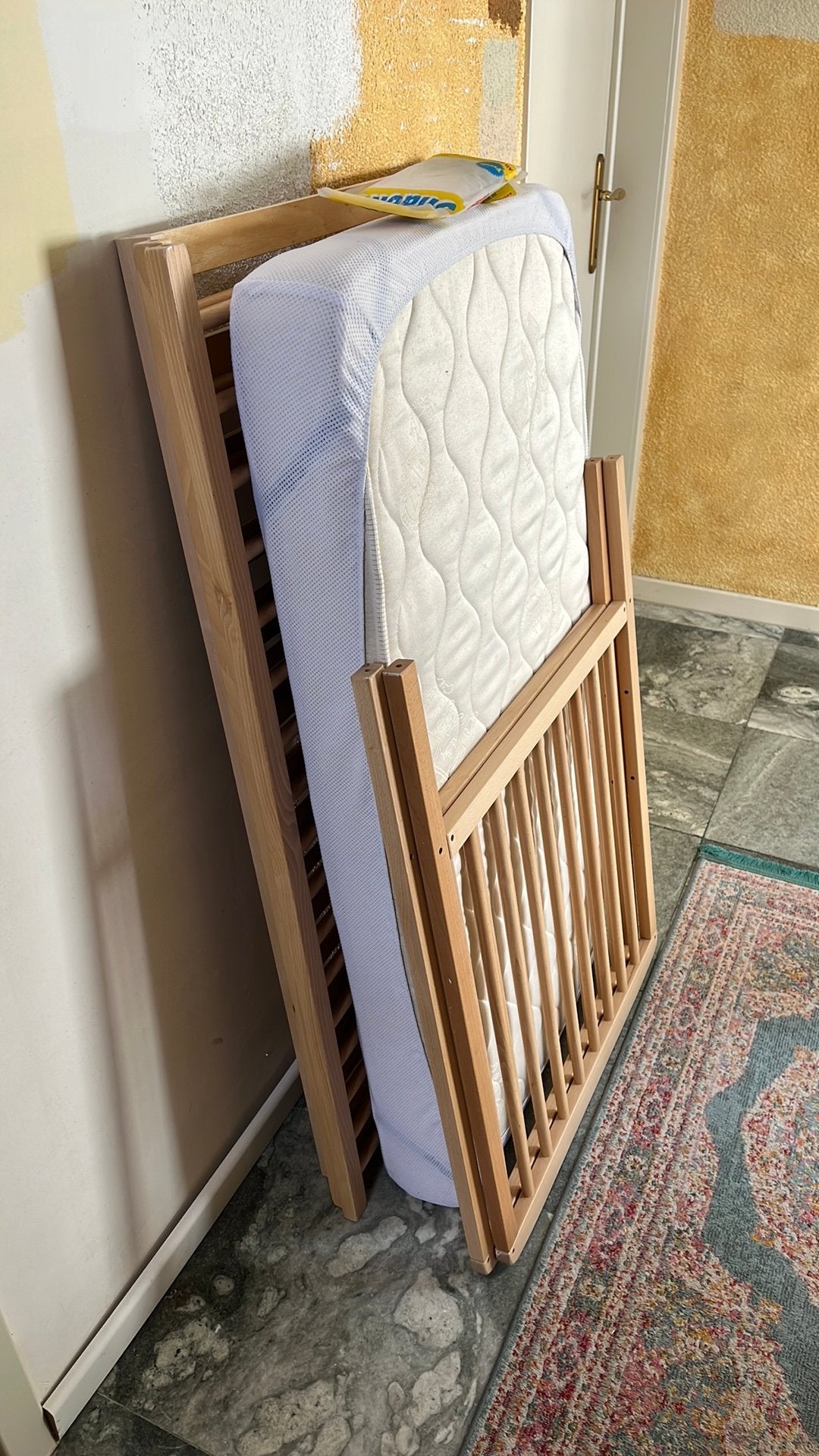 Babybed ledikant incl matras, Ophalen, Zo goed als nieuw, Matras