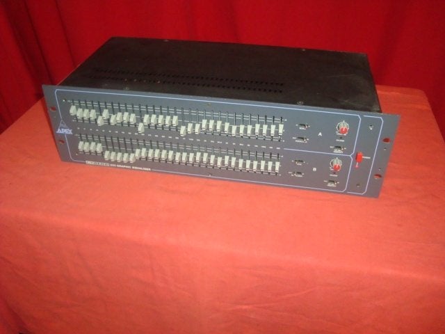 Utilisé : égaliseur 2 bandes Apex GX230 2  30, 20250375, Enlèvement ou Envoi, Utilisé