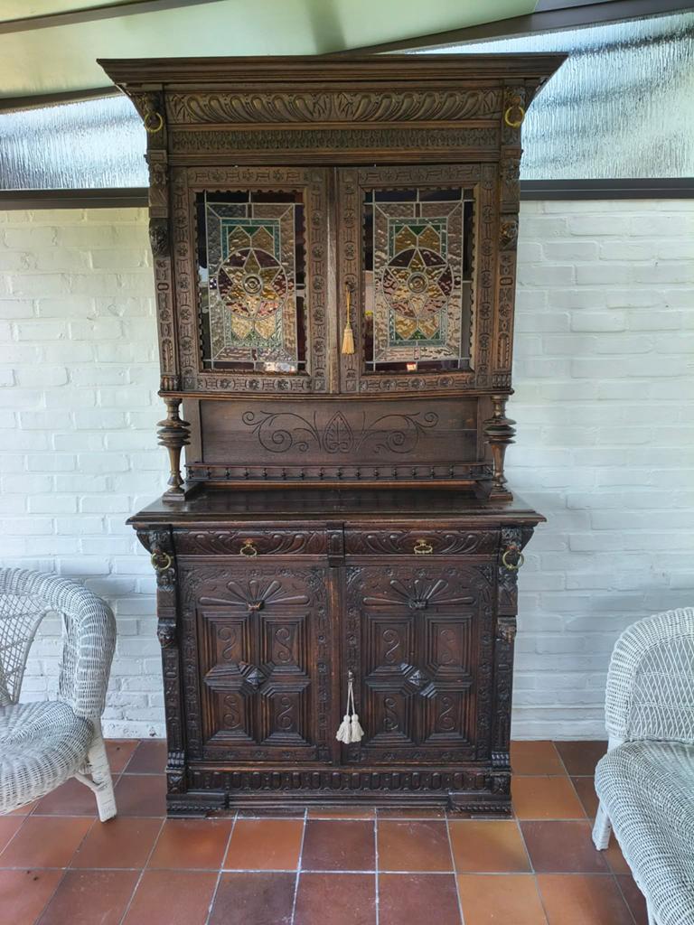 Antieke kast, Ophalen