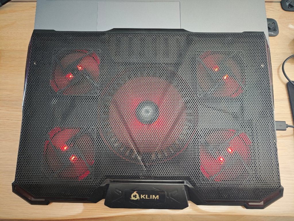 KLIM Cyclone - Laptop koeler, Computers en Software, Ophalen of Verzenden, Zo goed als nieuw, KLIM, In diepte verstelbaar