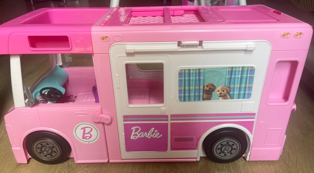 Camping-Car de Rêve Barbie 3-en-1 (GHL93), Enlèvement, Comme neuf, Accessoires