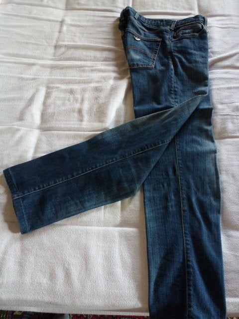 JEANS ARMANI JEANS Jeans pour homme, Vêtements | Hommes, Jeans, Armani Jeans, Enlèvement ou Envoi, W32 (confection 46) ou plus petit