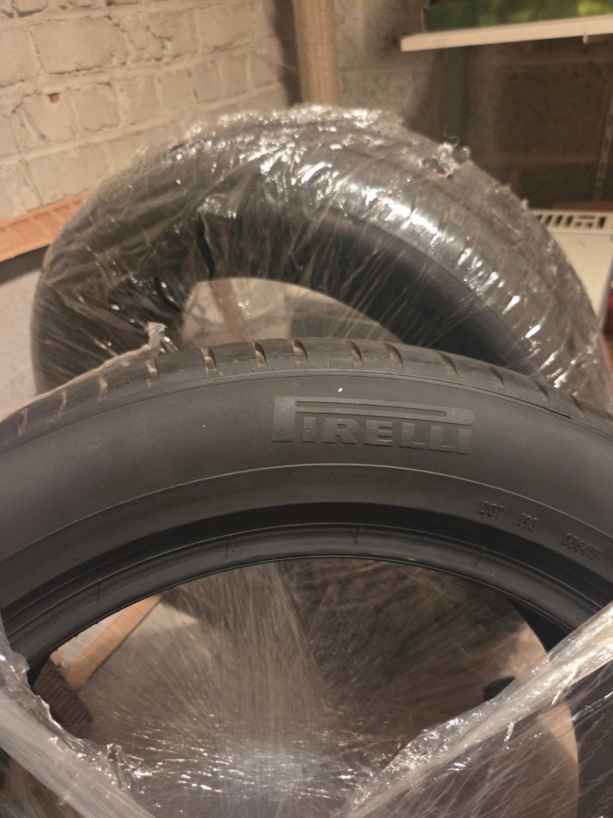 Pirelli Scorpion Elect 235/55 R19
SAO, DÉMO, APPEL, Enlèvement, Neuf