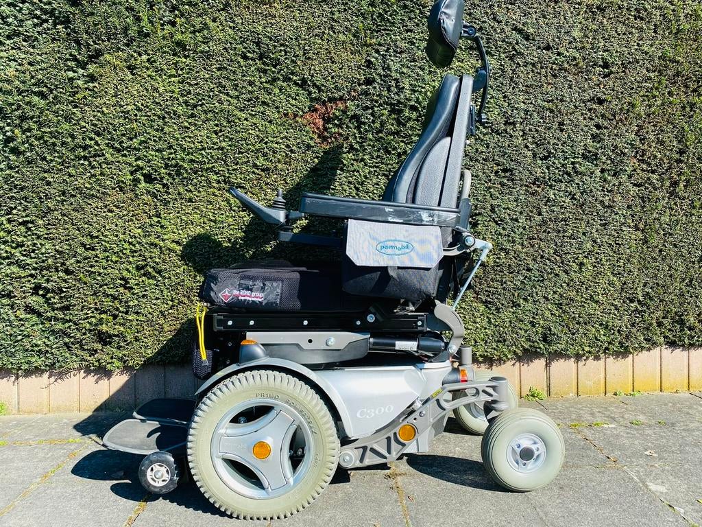 Permobiel C300 Electrische rolstoel Invalide rolwagen, Ophalen of Verzenden, Inklapbaar, Zo goed als nieuw, Elektrische rolstoel