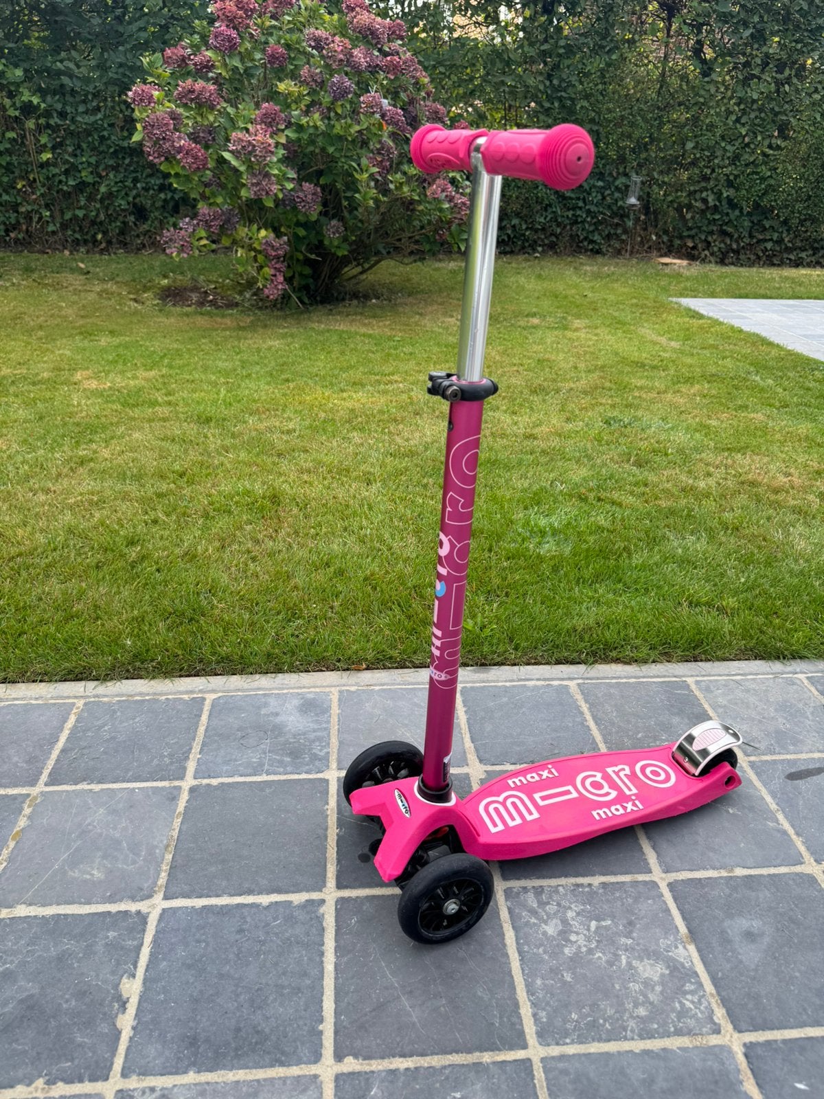 Trottinette Mirco Maxi Deluxe Rose - Comme neuf, Vélos & Vélomoteurs, Enlèvement, Comme neuf