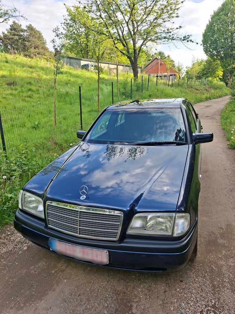 Mercedes c180 benzine w202, Auto's, Automaat, Achterwielaandrijving, Blauw, Particulier