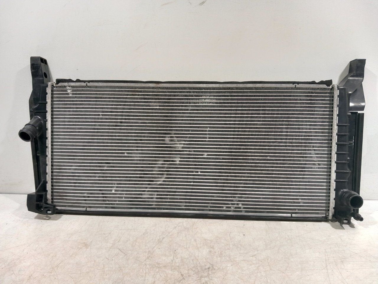 Radiateur BMW 2 serie, Onderdelen@venauto.nl, Van der Ven Autorecycling B.V., Ettenseweg 76, 4706 PB Roosendaal, The Netherlands