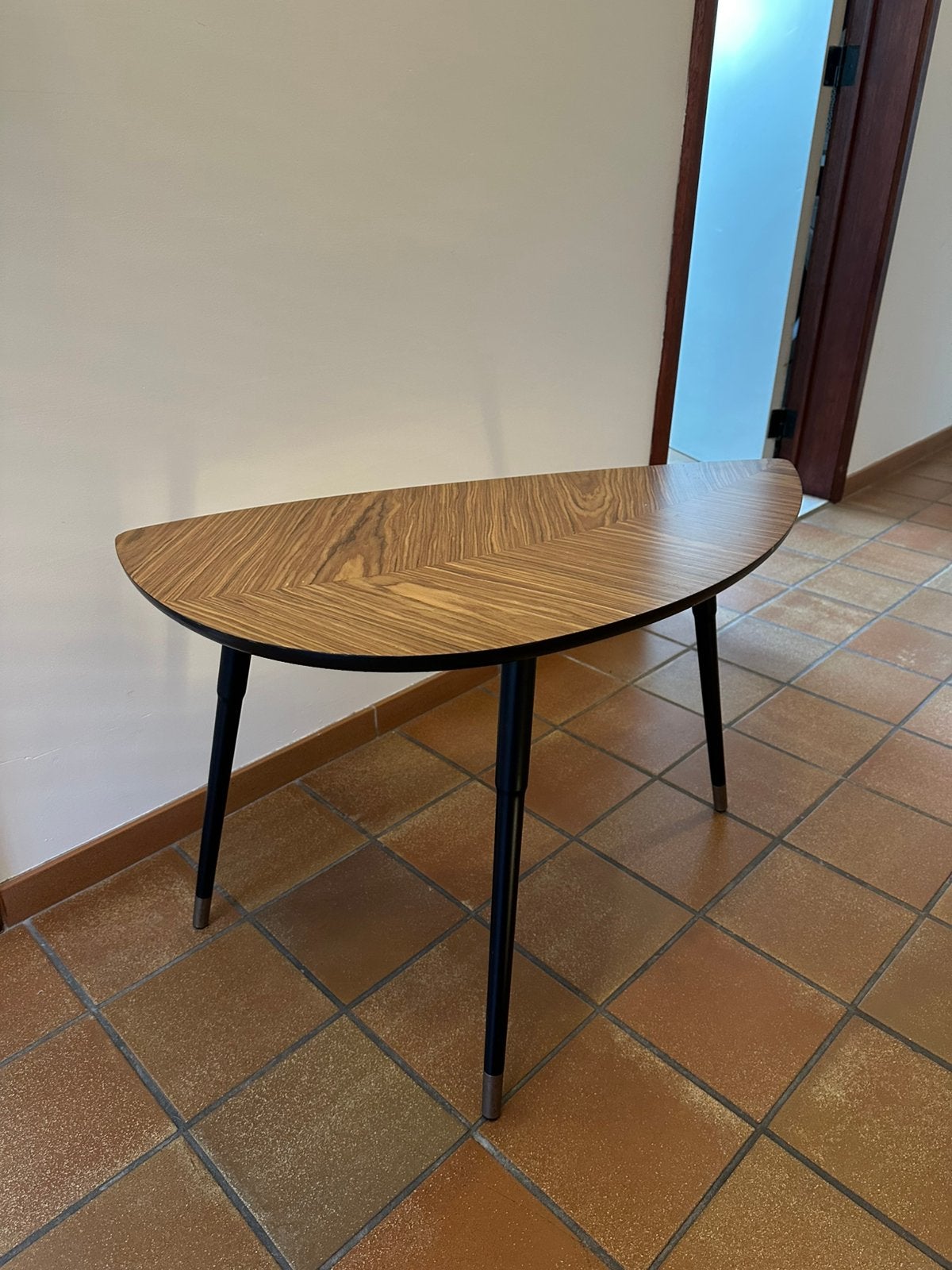 Ikea Lövbacken bijzettafeltje hoog model, Huis en Inrichting, Ophalen, Zo goed als nieuw