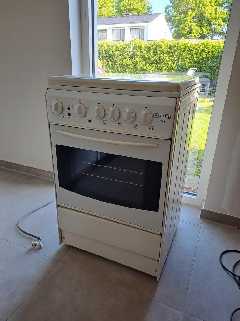 kookvuur+oven elektrisch, Ophalen, Gebruikt, 4 kookzones, 90 tot 95 cm