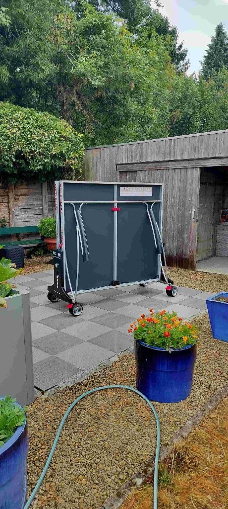 Table de ping pong  Cornilleau Sport 300M Outdoor, Sports & Fitness, Ping-pong, Enlèvement, Utilisé, Table d'extérieur, Format de concours