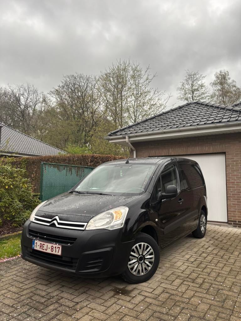 Citroën Berlingo 1.6 BlueHDI, Auto's, Bestelwagens en Lichte vracht, Voorwielaandrijving, Stof, Citroën, Zwart