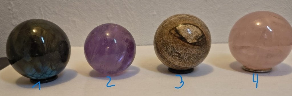 BOL LABRADORIET, AMETHIST, JASPIS, ROZEKWARTS, Verzamelen, Ophalen of Verzenden, Mineraal