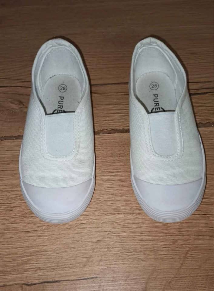 Sandales de gym Pointure 28 pure basic, Enfants & Bébés, Enlèvement