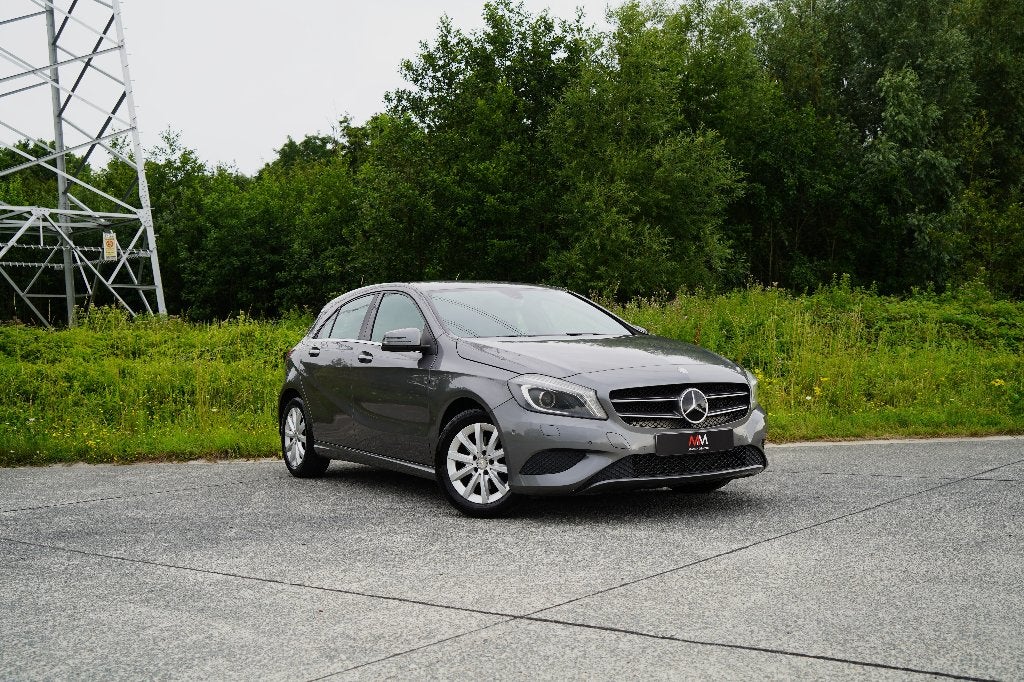 Mercedes A180 BlueEFFICIENCY met 142.000Km, Auto's, Mercedes-Benz, 4 cilinders, 1600 cc, Leder en Stof, Bedrijf