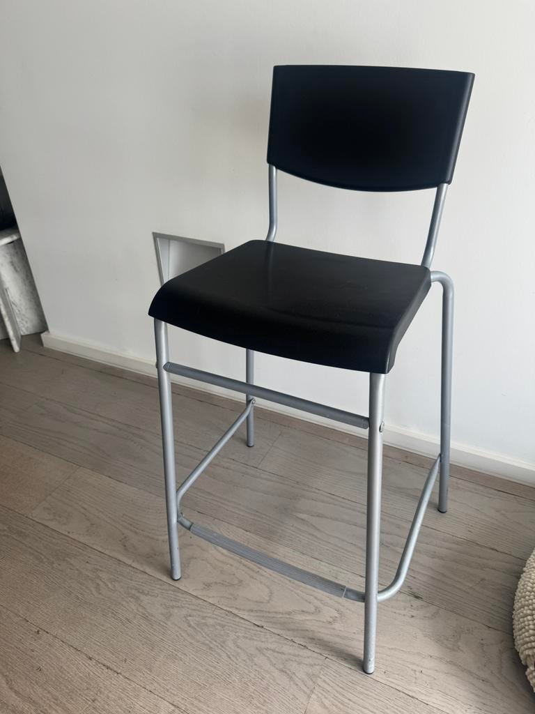 Chaise de bar en métal noir/, Enlèvement ou Envoi, Comme neuf, Noir, Métal