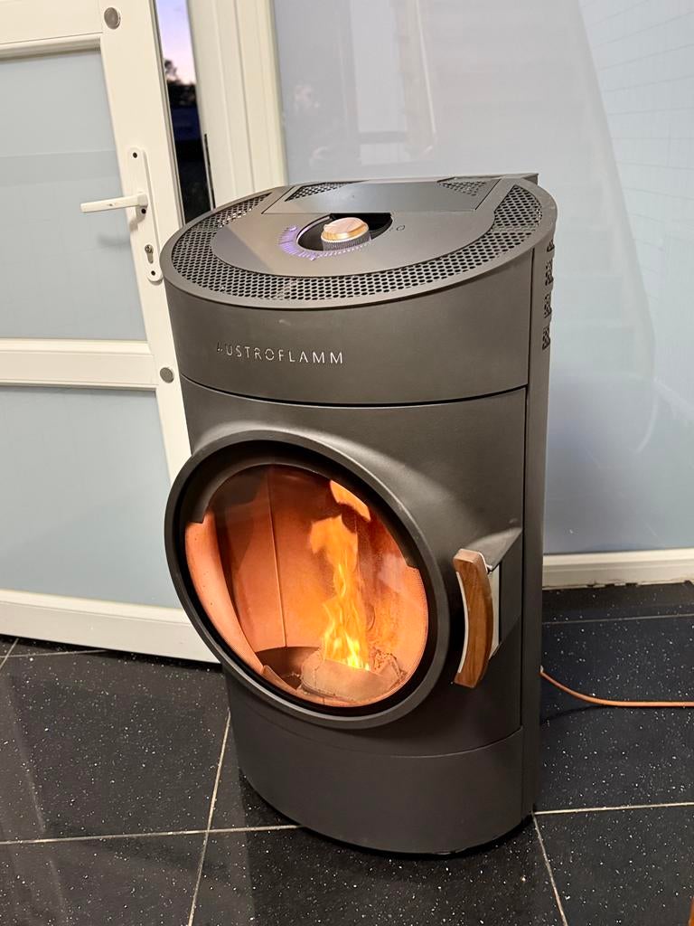 Austroflamm clou 8kw pelletkachel, Huis en Inrichting, Kachels, Ophalen