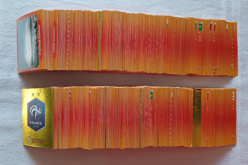 762 autocollants Panini pour la Coupe du monde 2022, Enlèvement ou Envoi, Comme neuf, Plusieurs autocollants