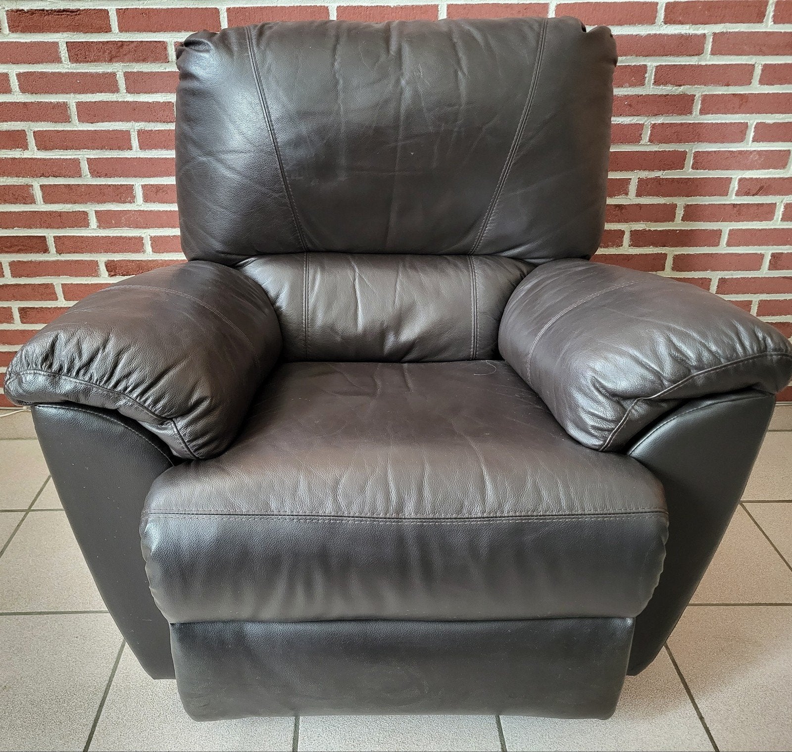 FAUTEUIL CUIR CHOCOLAT RELAX MANUEL TOP COMFORT BON ETAT, Enlèvement, Cuir