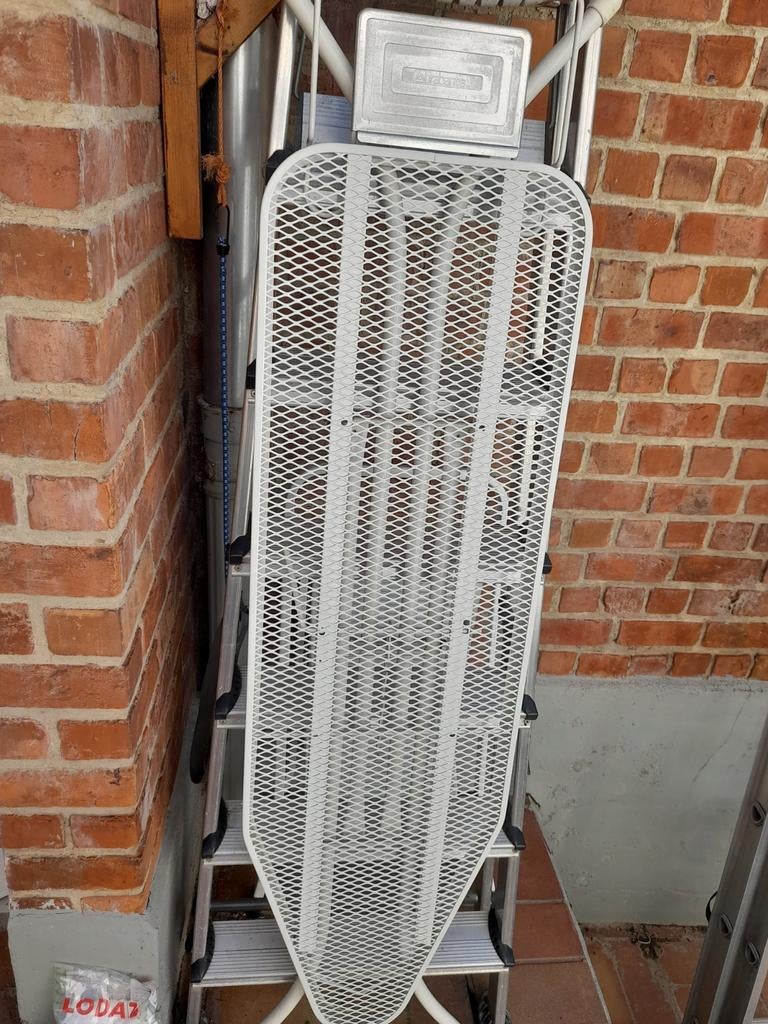 Strijkplank.  Brabantia. 9000Gent., Ophalen