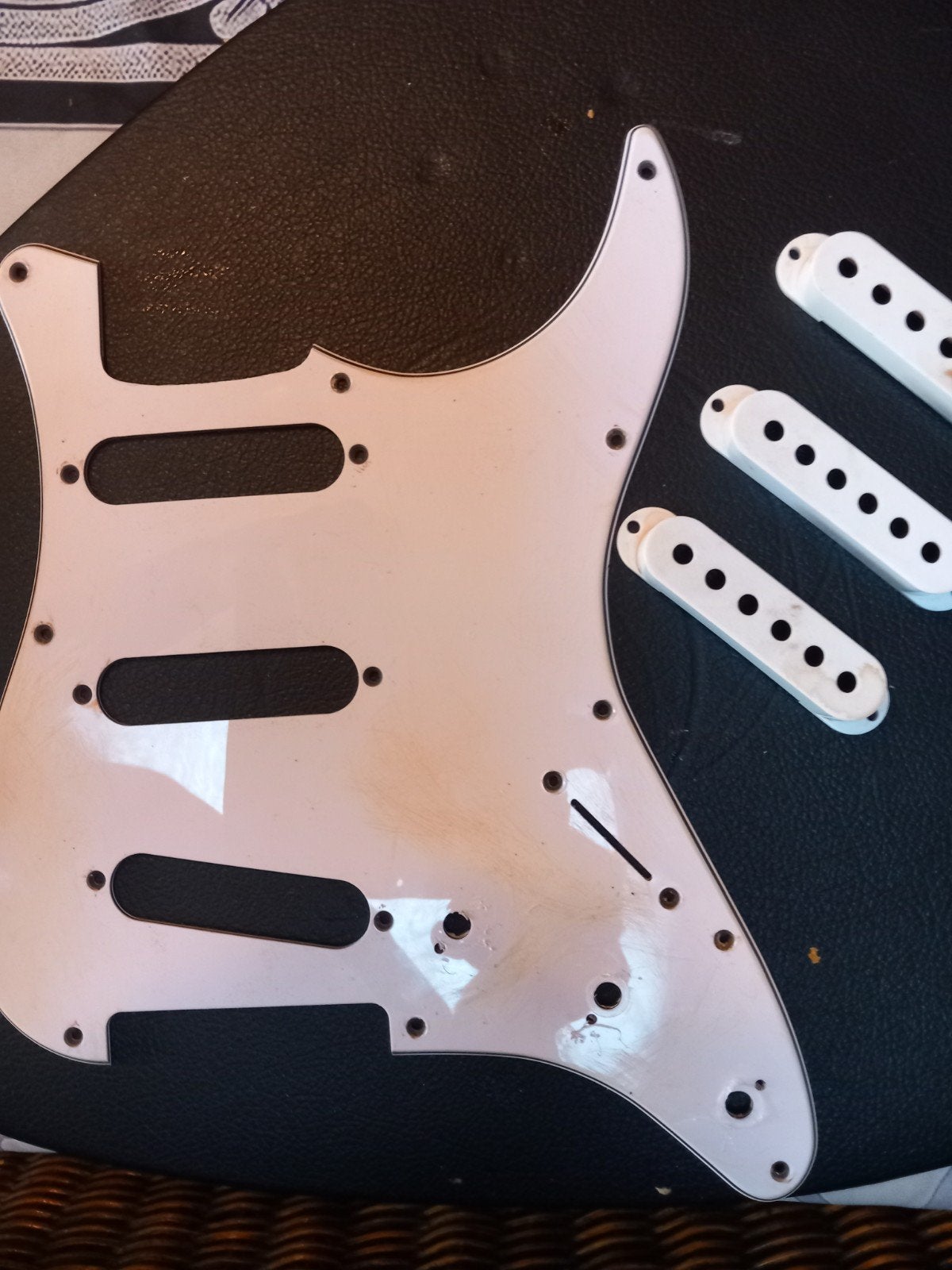 Stratocaster pickguard, Muziek en Instrumenten, Ophalen