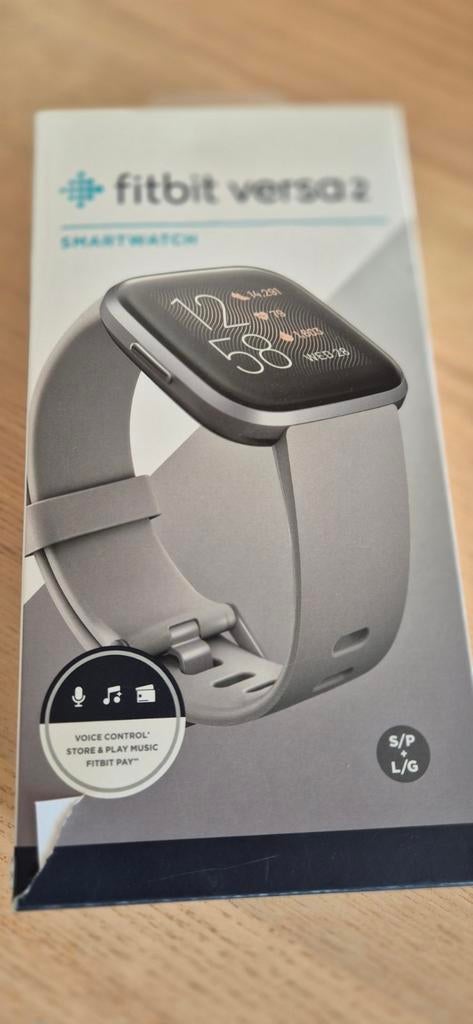 Fitbit versa 2 avec boite, chargeur et facture, Enlèvement