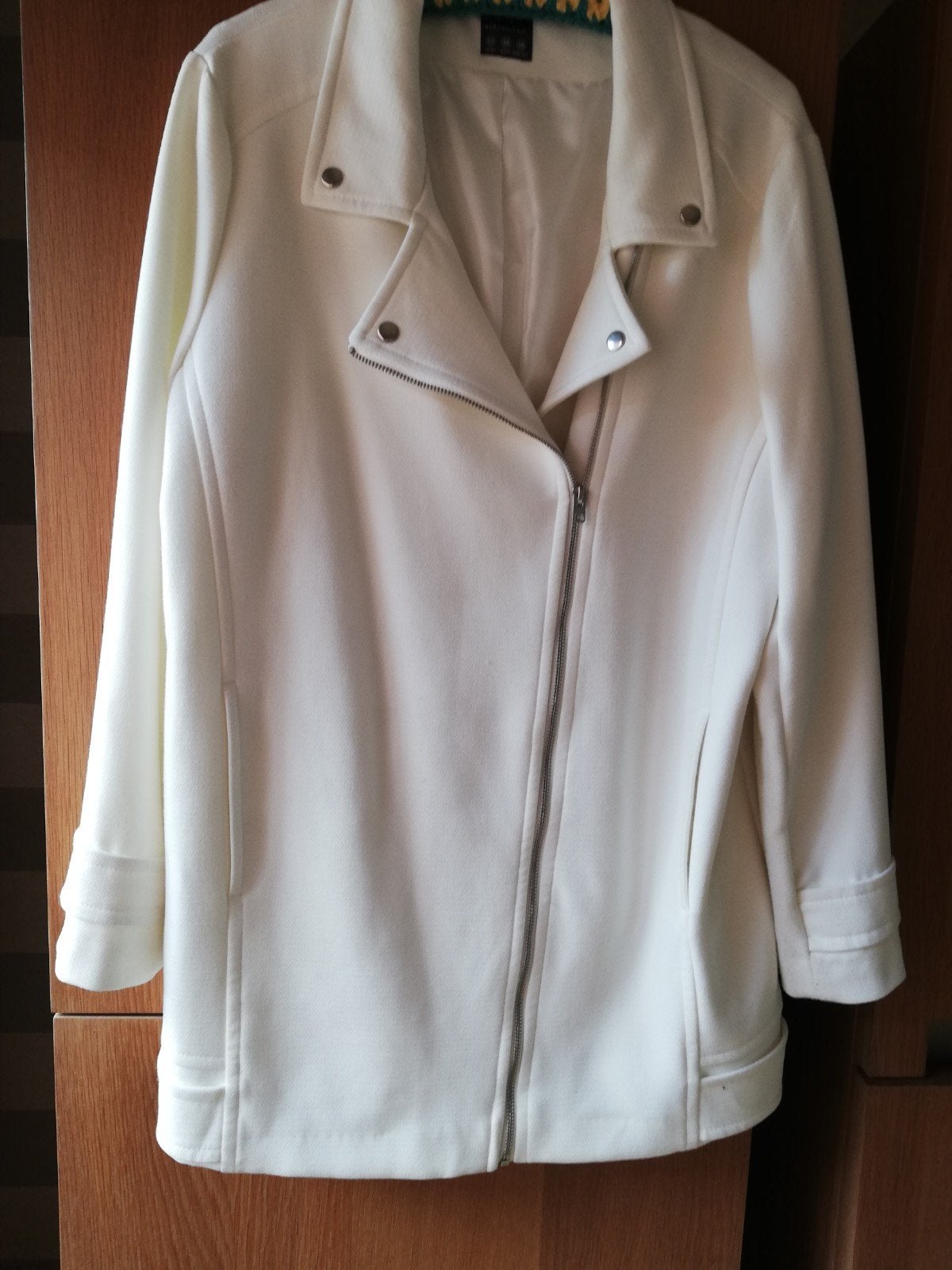 winterjas dames, Ophalen, Zo goed als nieuw, Maat 46/48 (XL) of groter, Wit