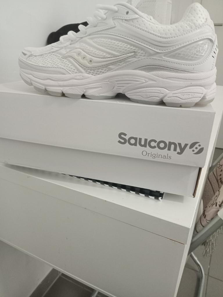 Saucony, Maison & Meubles