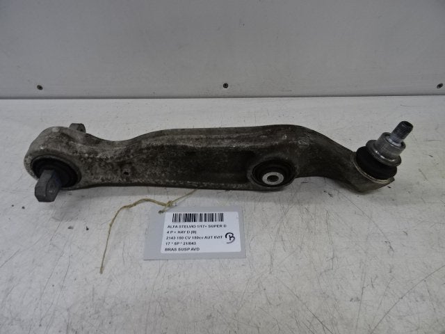 BRAS DE SUSPENSION AVANT DROIT (TRIANGLE) Stelvio (949), Autos : Pièces & Accessoires, Stellantis Europe S.p.A, IPC D1-09 Bahnhofsplatz
65423  Rüsselsheim am Main, DE