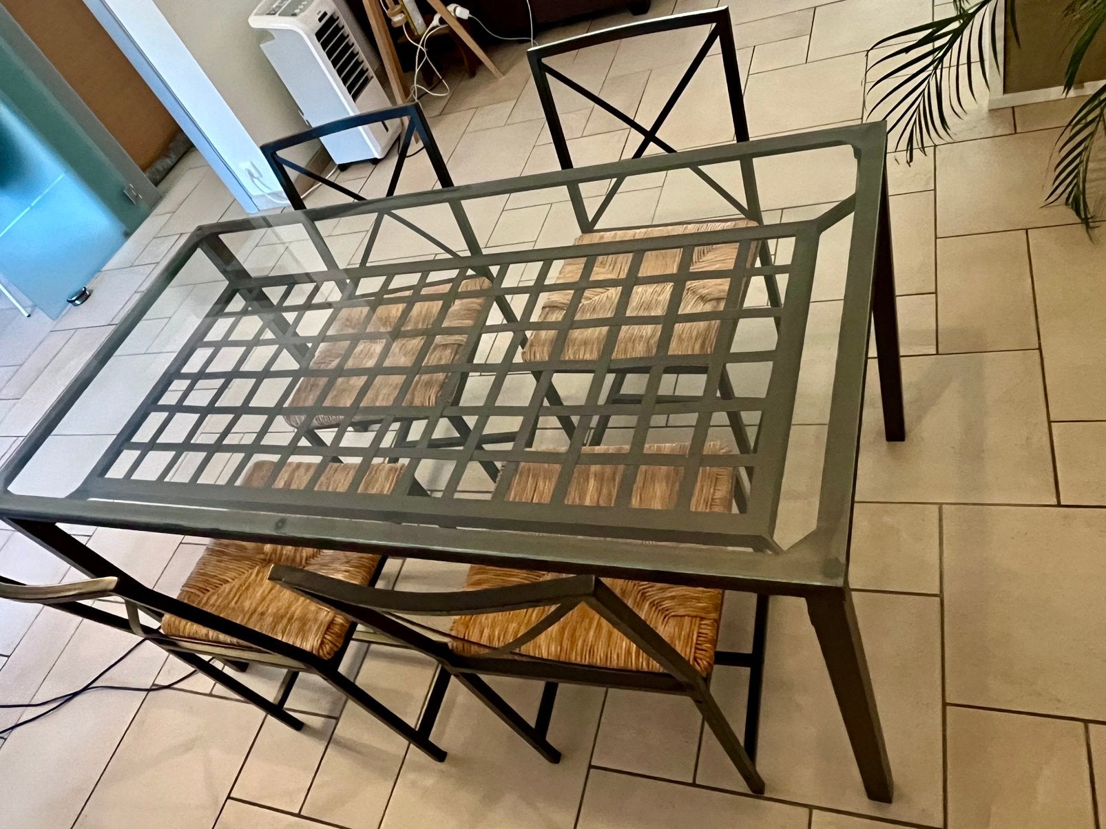 Glazen/ijzeren tafel + 6 stoelen + dressoir, Ophalen, Gebruikt, 100 tot 150 cm, 50 tot 100 cm