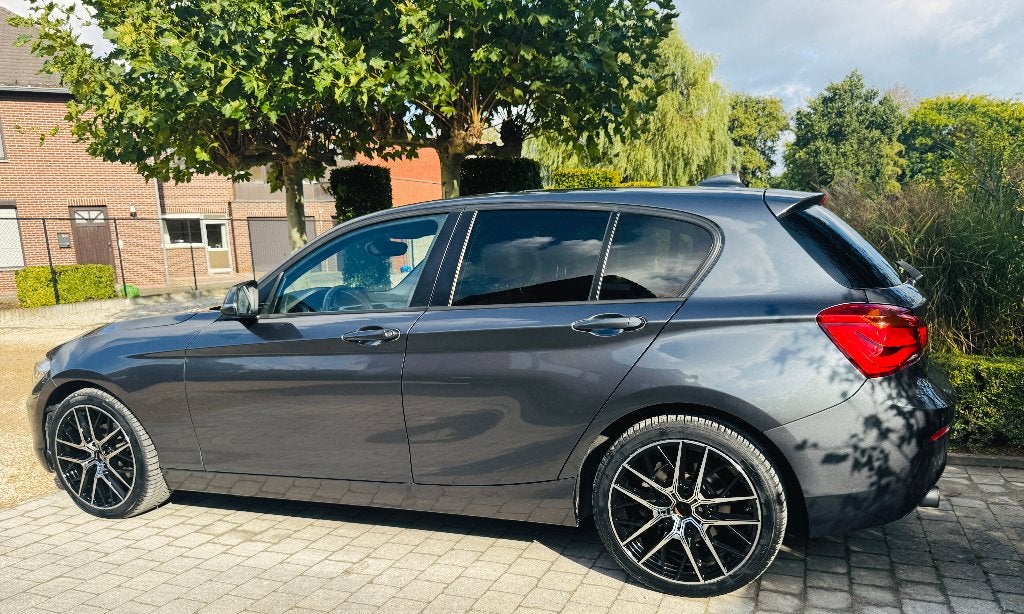 BMW 118i AUTOMATIQUE HOMOLOGUÉE À SEULEMENT 93 000 KM, 100 kW, Argent ou Gris, Achat, Euro 6