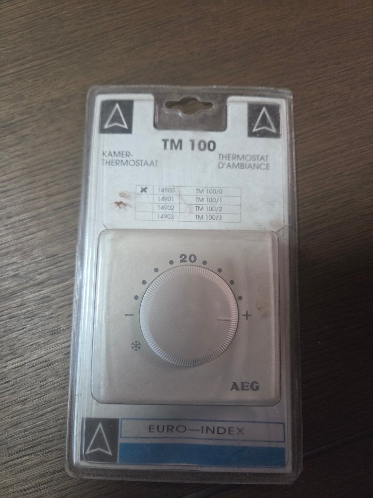 Aeg kamerthermostaat tm100, Doe-het-zelf en Bouw, Thermostaten, Ophalen of Verzenden, Nieuw
