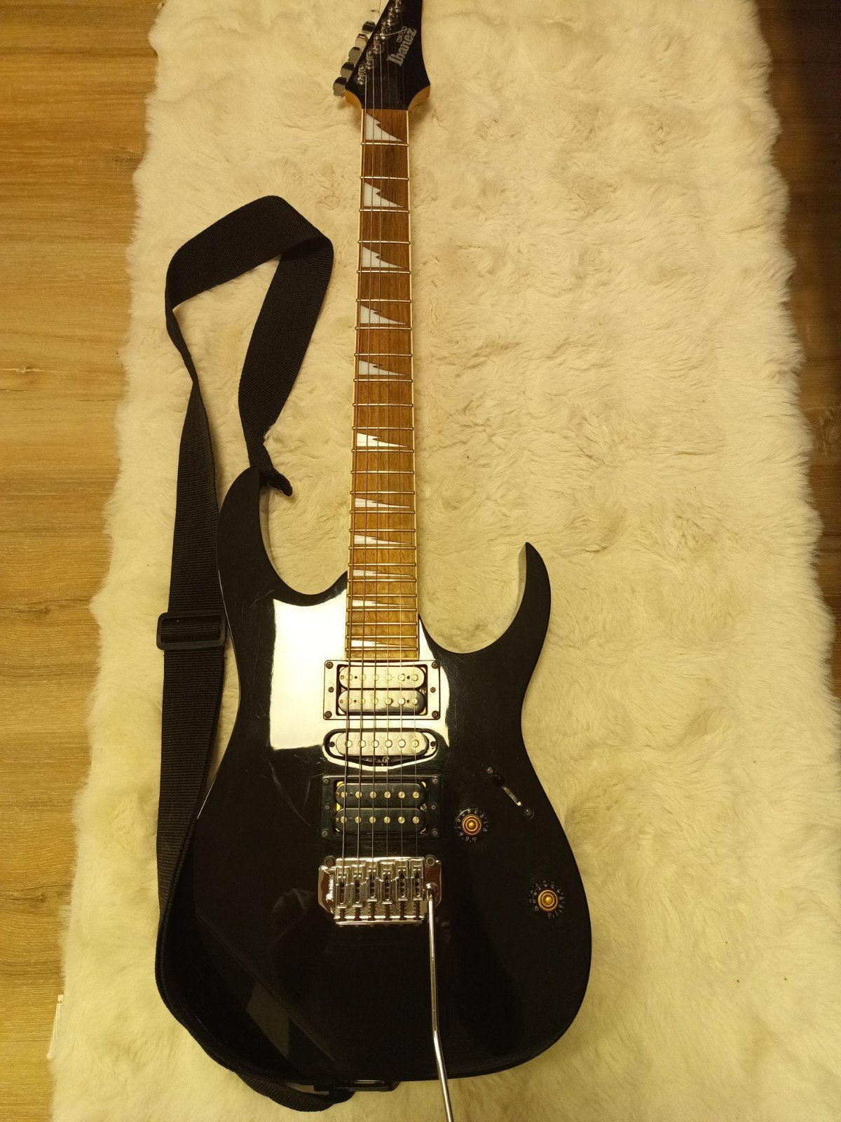Guitare électrique Ibanez grg 170dx, Musique & Instruments, Instruments à corde | Guitares | Électriques, Enlèvement, Ibanez